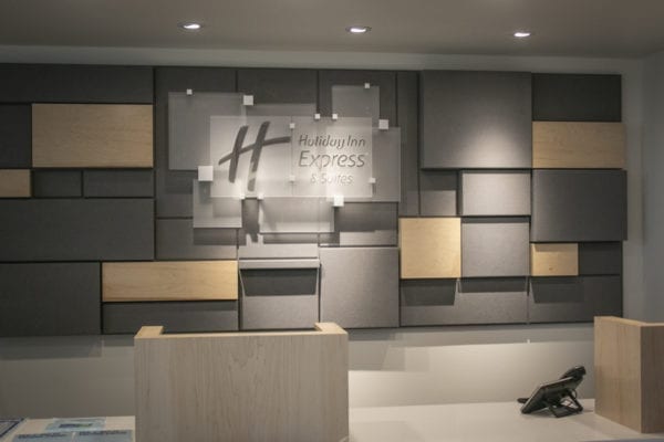 Exterior and entry lighting at Holiday Inn Express
